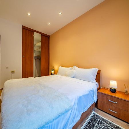 John Residence Apartment Brasov With Parking Option المظهر الخارجي الصورة