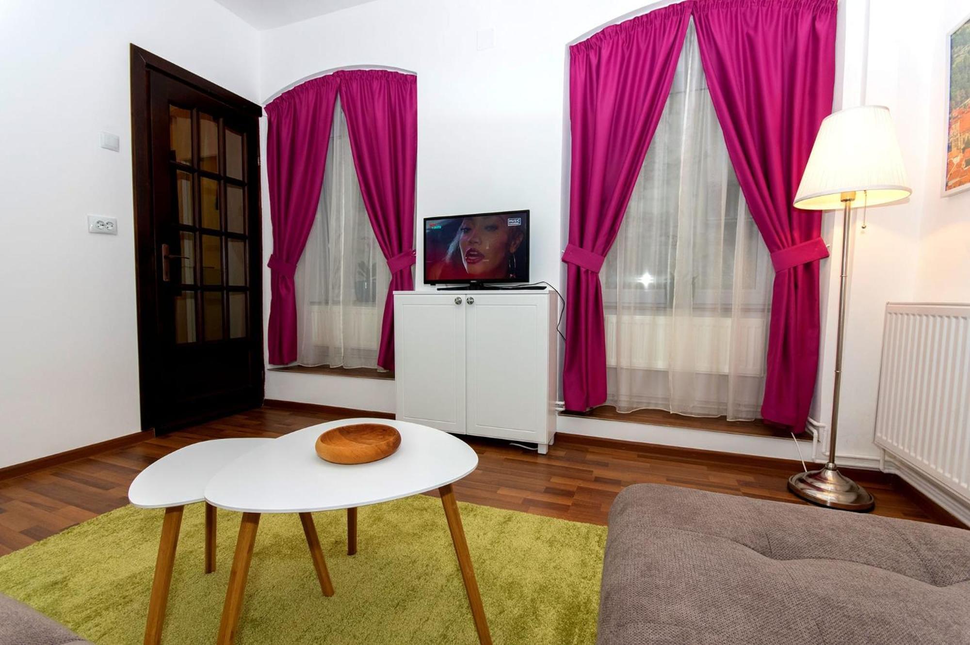 John Residence Apartment Brasov With Parking Option المظهر الخارجي الصورة