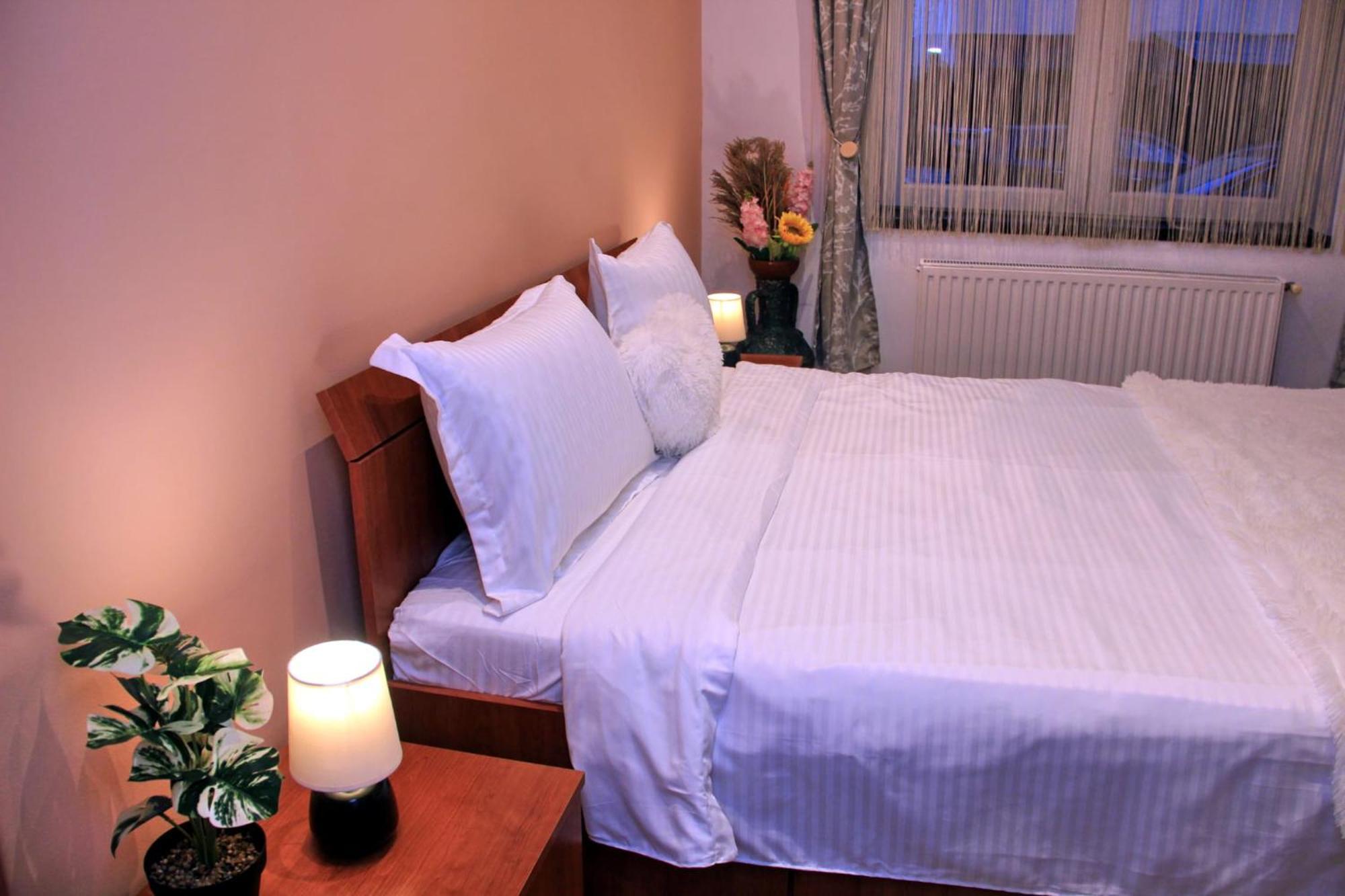 John Residence Apartment Brasov With Parking Option المظهر الخارجي الصورة