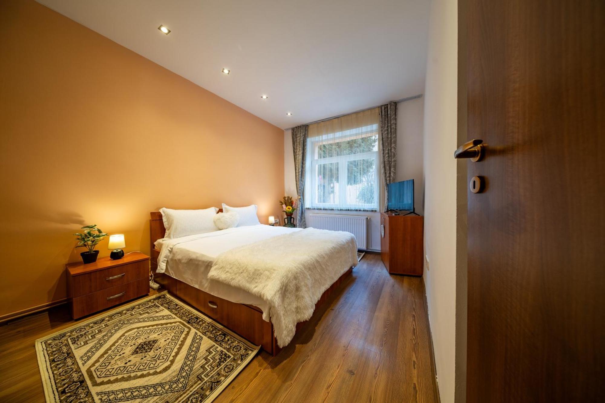 John Residence Apartment Brasov With Parking Option المظهر الخارجي الصورة